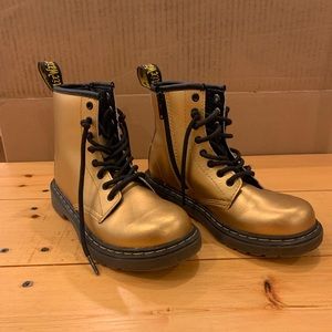 Gold Kids DR. MARTENS